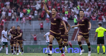 CRB se impõe em casa e bate líder Goiás na Série B, 2x0