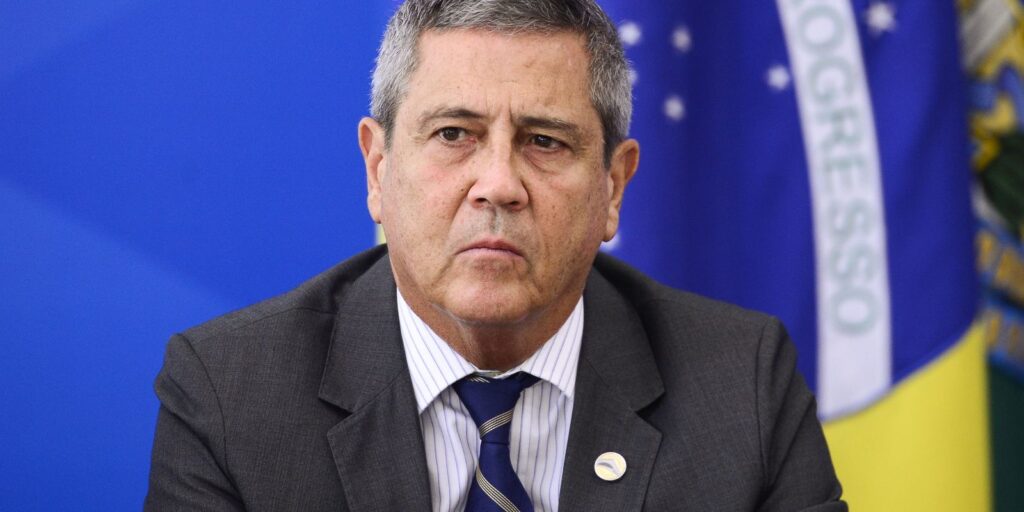 PF diz que Braga Netto foi "figura central" para desacreditar eleições