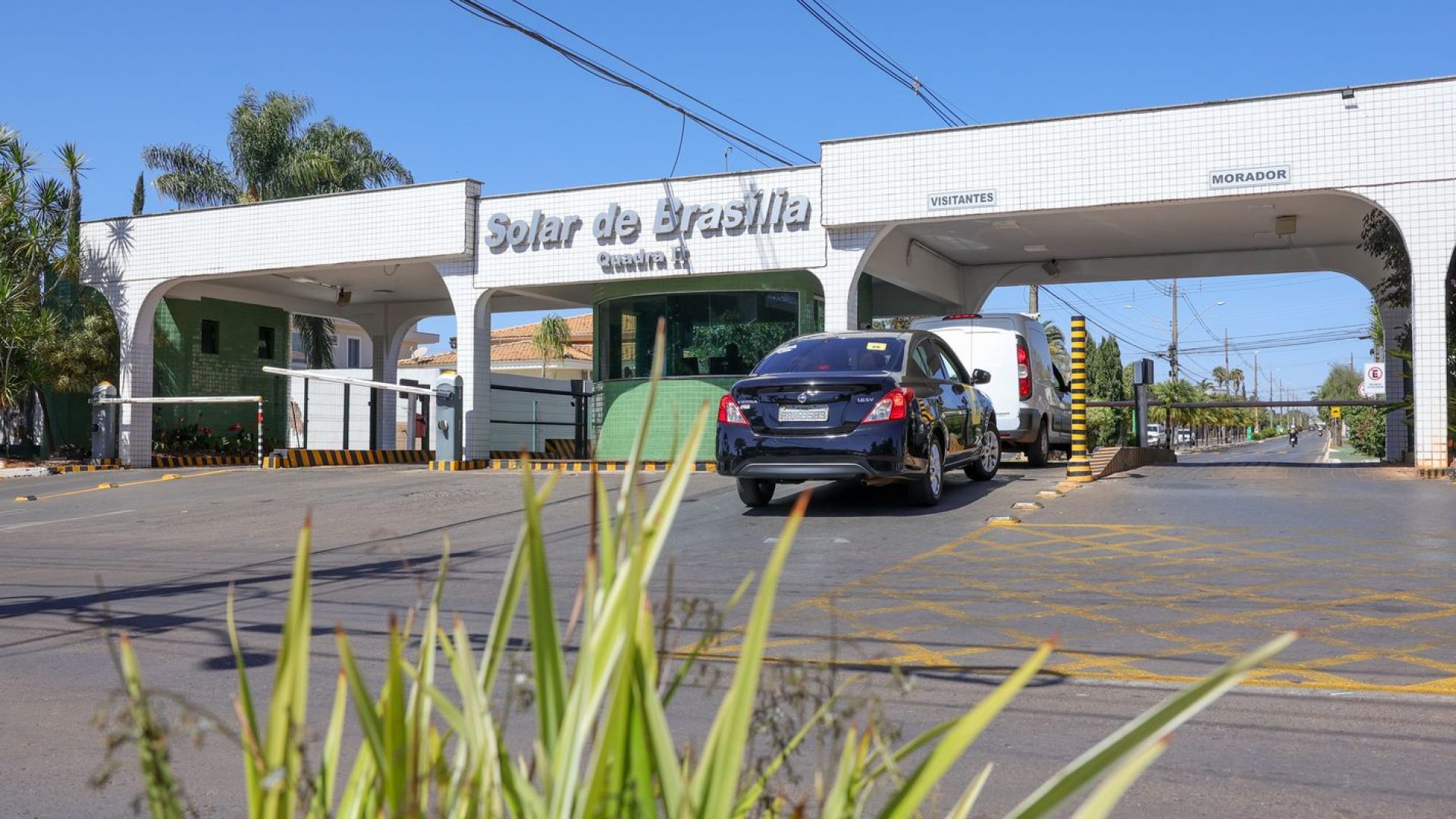 Moraes autoriza Bolsonaro a deixar prisão domiciliar para fazer exames