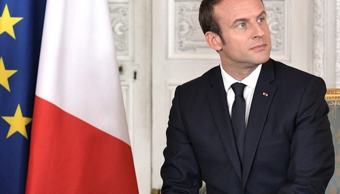 1024px-Emmanuel_Macron_2017-05-29_cropped.jpg
