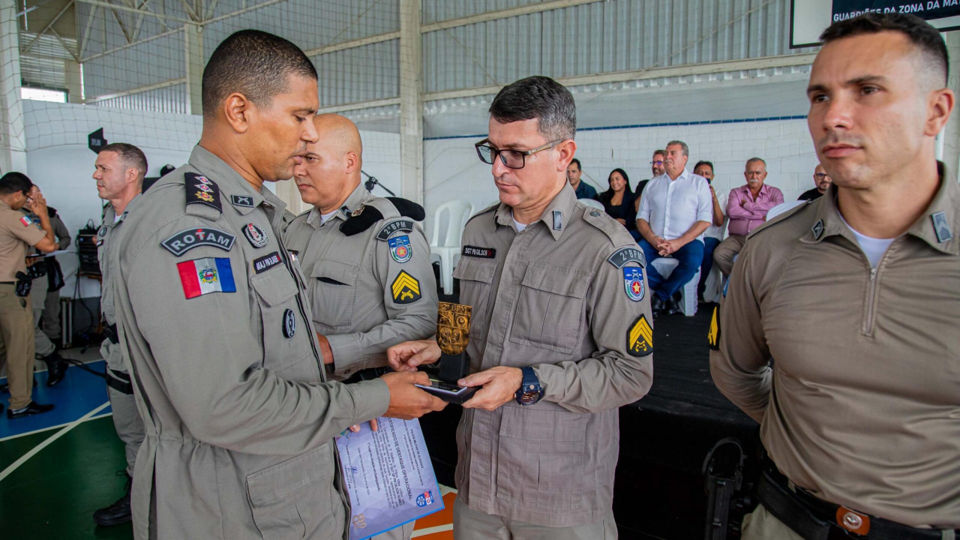 Militares da unidade receberam homenagens durante comemoração. Foto: Ascom PMAL