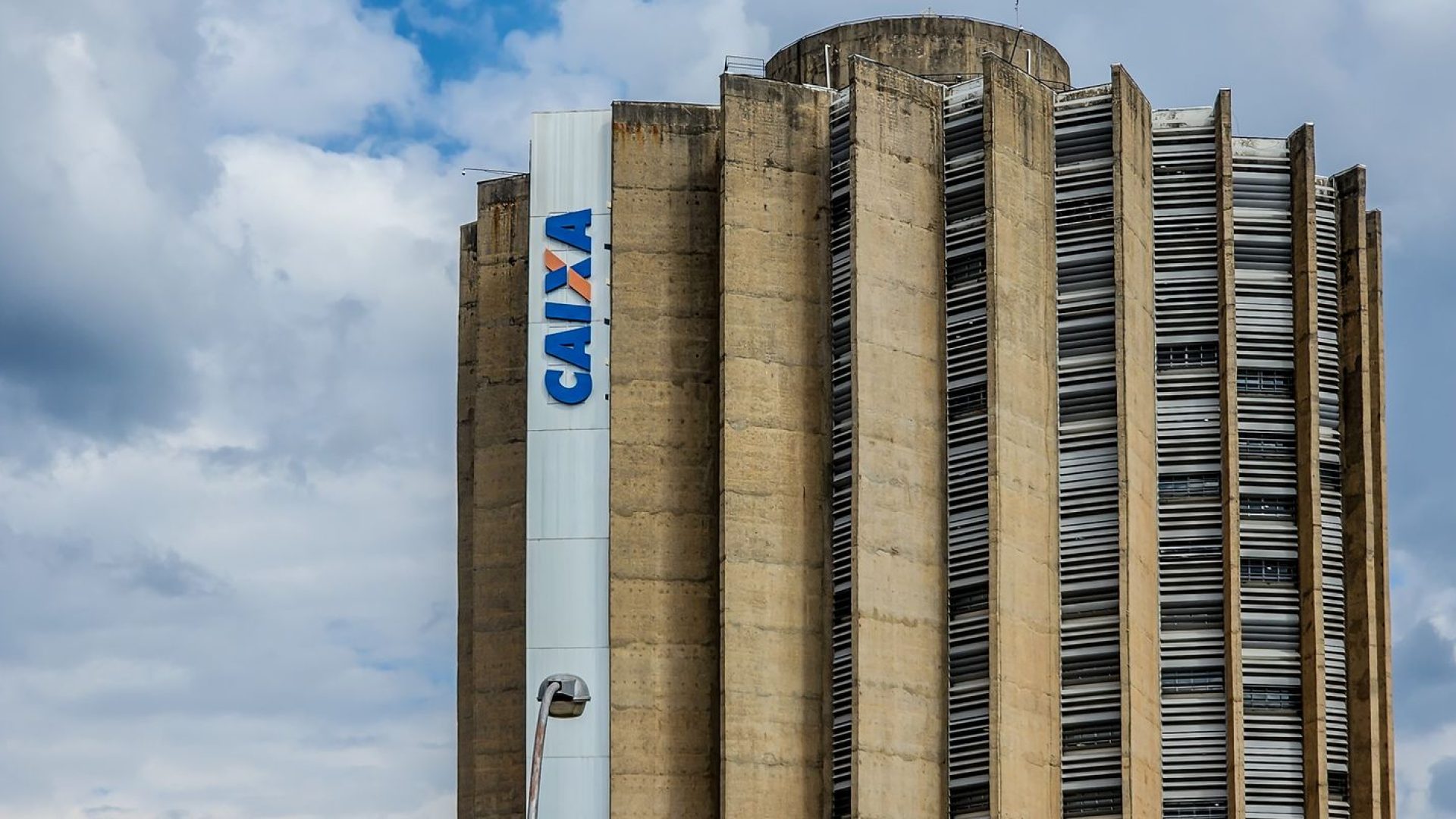 Clientes da Caixa podem dar imóvel em financiamento como garantia