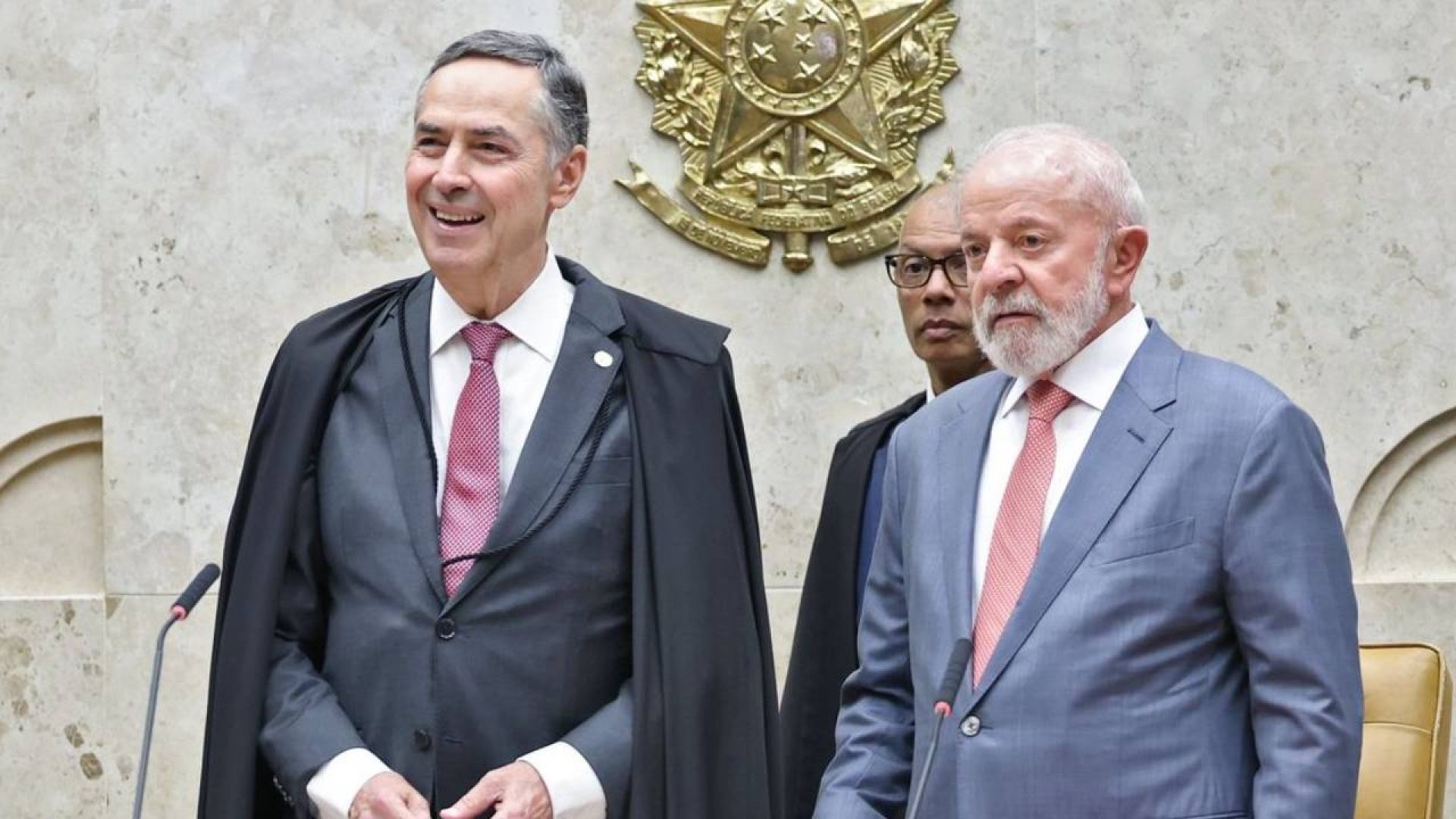 430c64d4-presidente-do-supremo-tribunal-federal-luis-roberto-barroso-e-o-presidente-lula-foto-fellip.jpeg