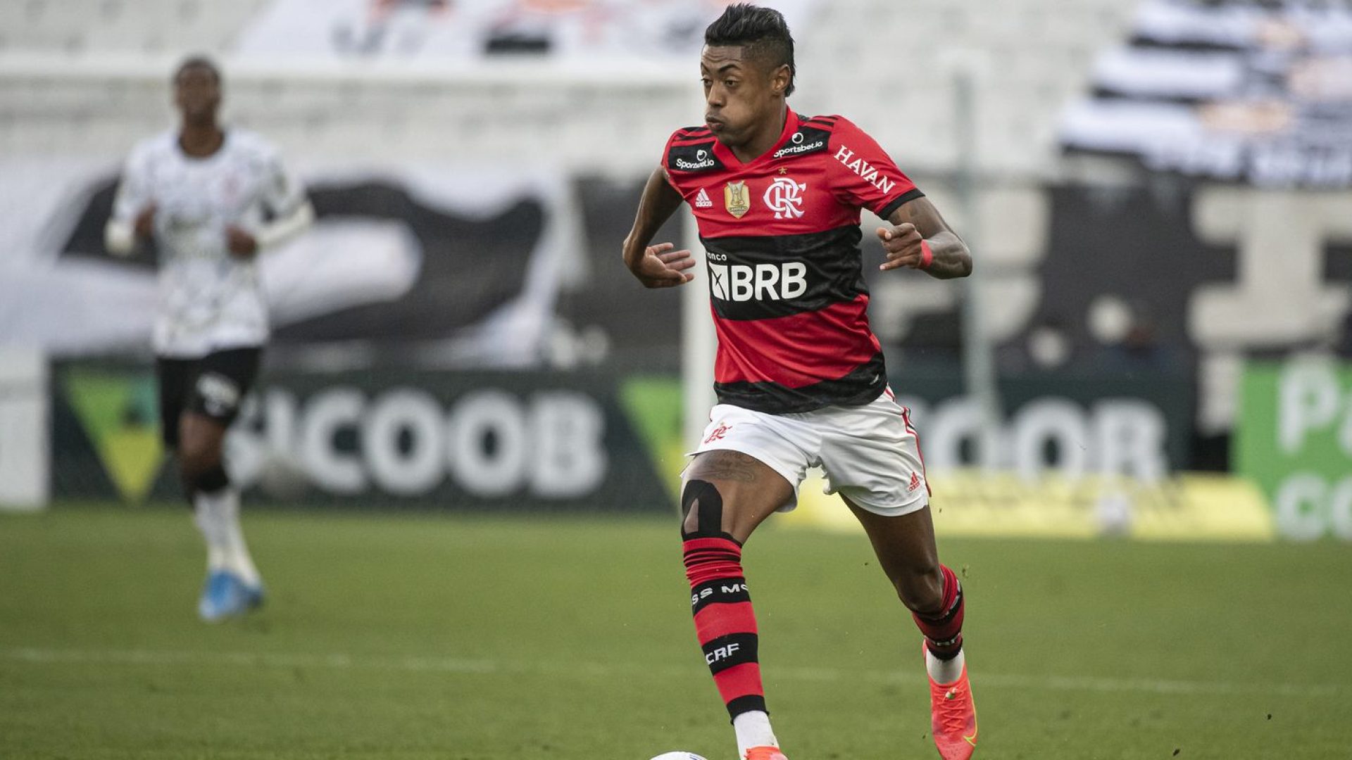 Bruno Henrique, do Flamengo, vira réu por fraudar resultado de jogo