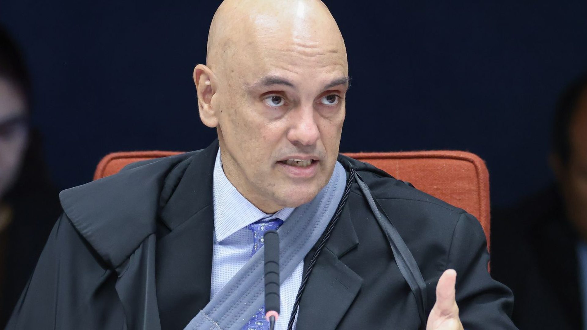 Moraes abre prazo para alegações finais em ação sobre trama golpista