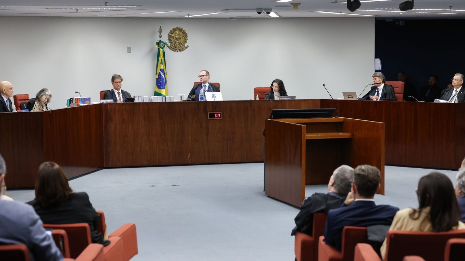 STF inicia interrogatório de ex-aliados de Bolsonaro na trama golpista