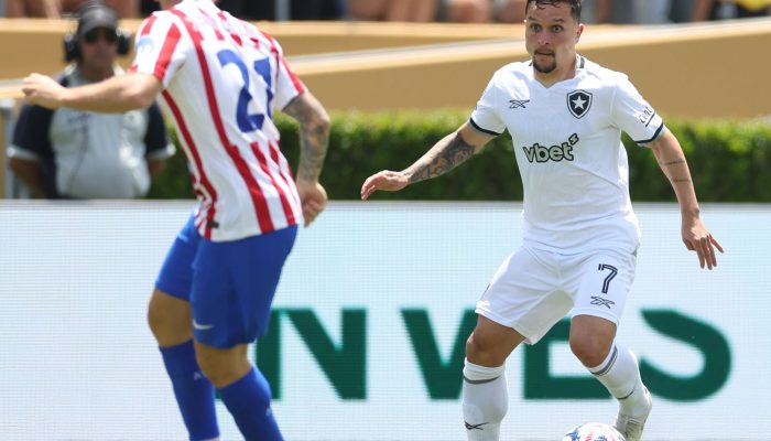 Botafogo perde, mas avança para oitavas da Copa do Mundo de Clubes