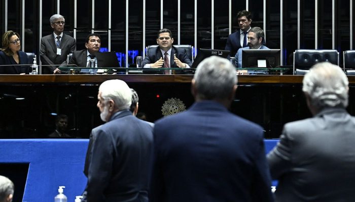 Senado pode votar hoje projeto que amplia número de deputados federais