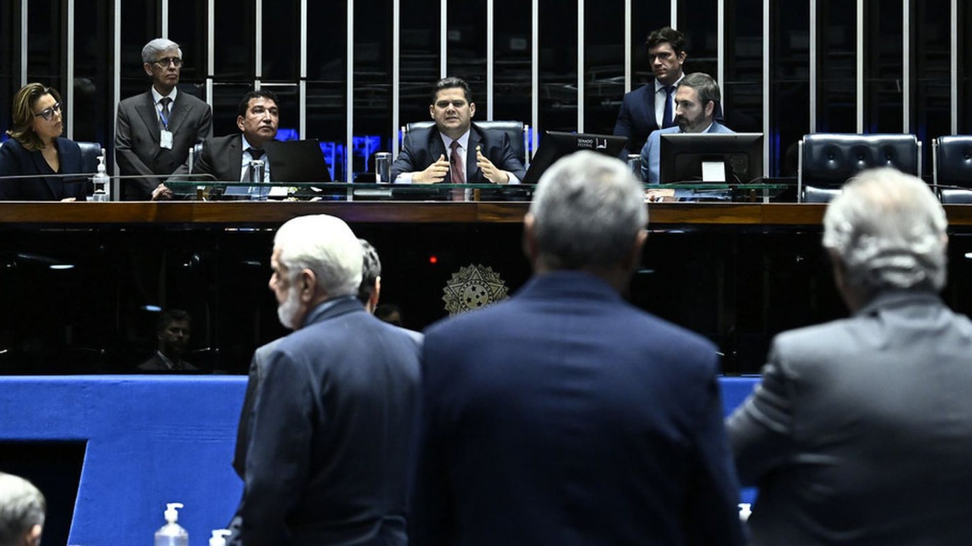 Senado pode votar hoje projeto que amplia número de deputados federais