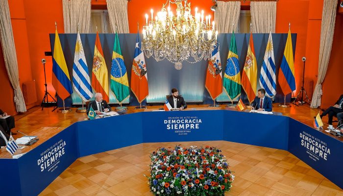 No Chile, Lula defende democracia e redução das desigualdades