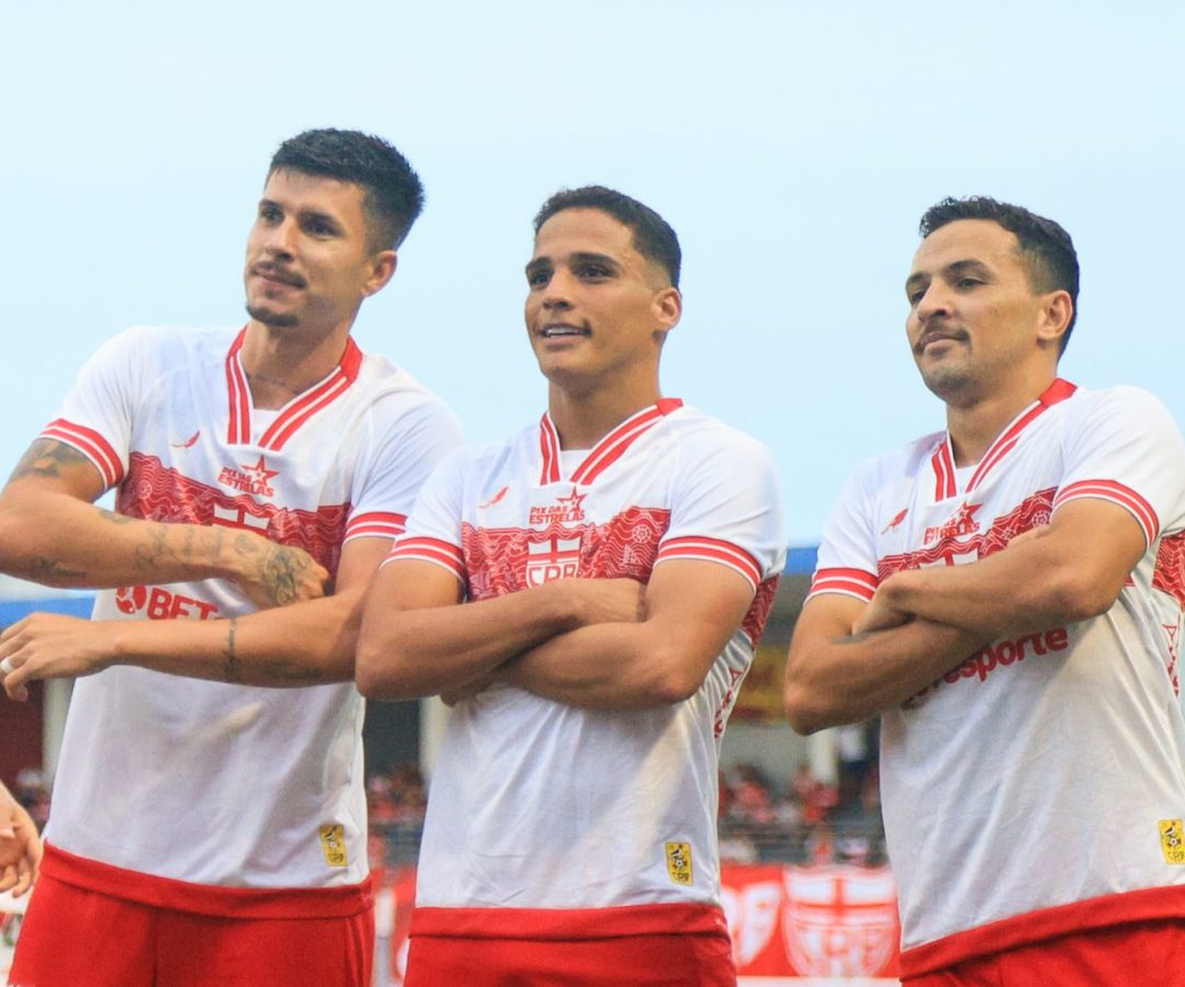 Comemoração de Thiaguinho após o gol. Ailton Cruz