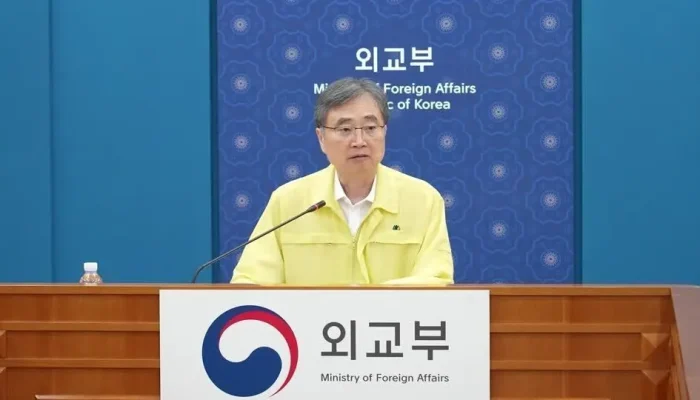 Coreia do Sul promete apoio aos coreanos presos em operação de imigração dos EUA  • Reuters