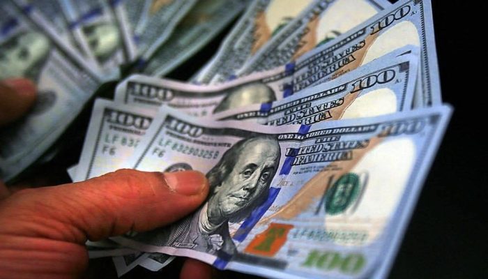 Dolar-Dollar-Dinheiro-foto-Carlos-Severo-e1526938238797.jpg