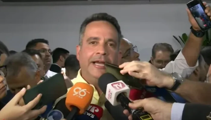 Paulo Dantas anuncia maior concurso público da história de Alagoas durante posse de novos secretários. Reprodução Instagram