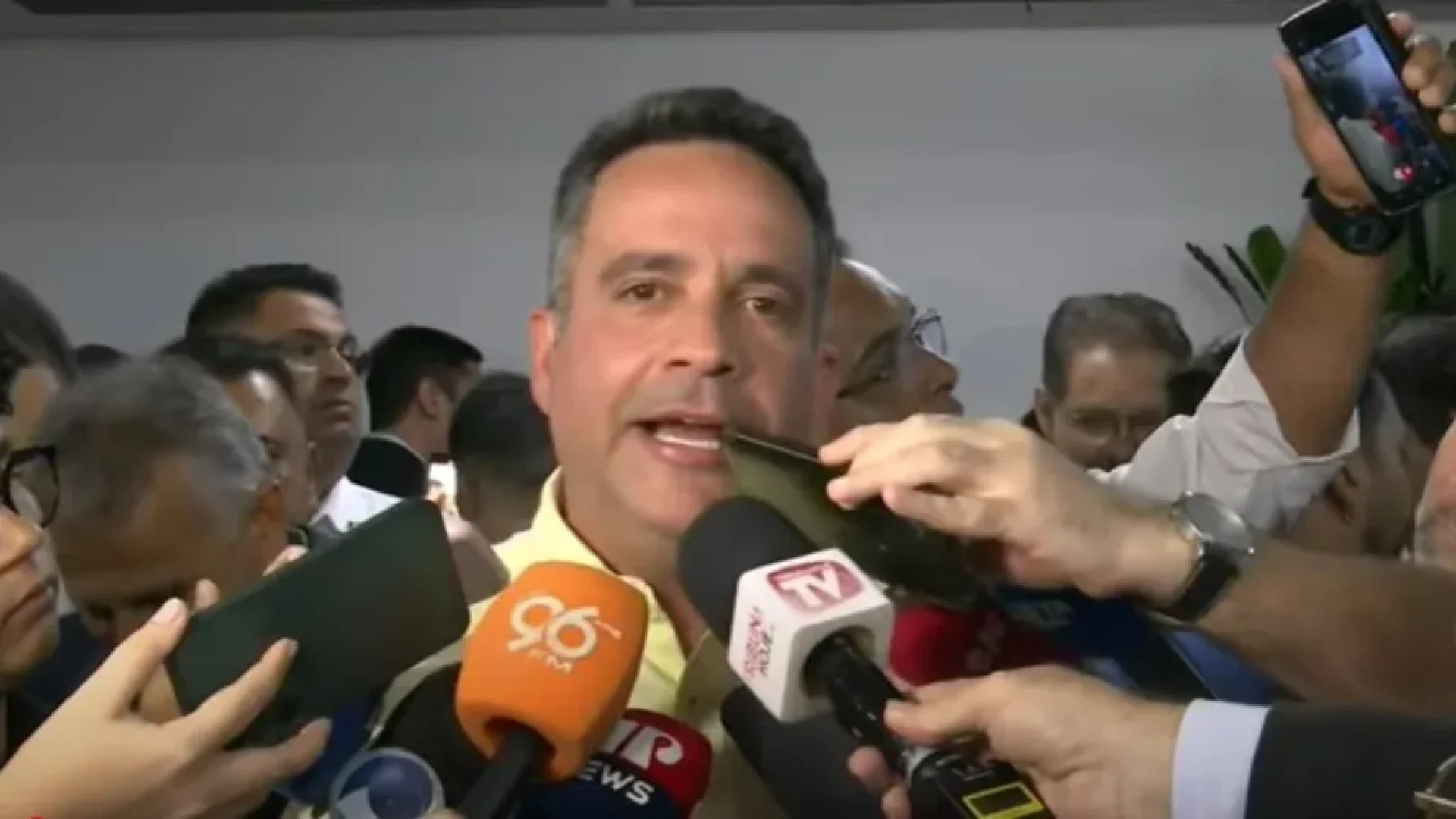 Paulo Dantas anuncia maior concurso público da história de Alagoas durante posse de novos secretários. Reprodução Instagram