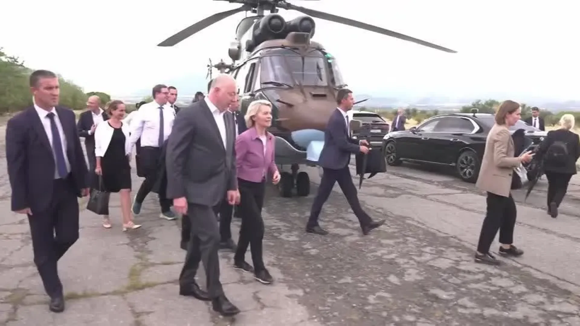 Presidente da Comissão Europeia, Ursula von der Leyen, tem GPS de avião bloqueado  • Reprodução/Reuters