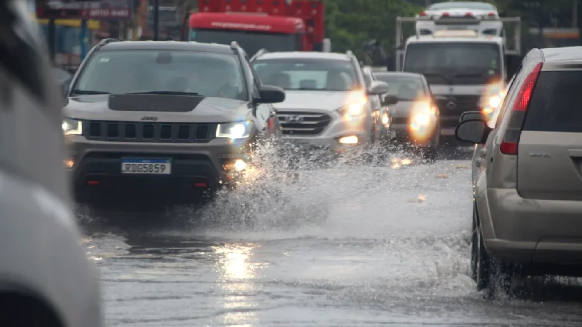 Chuva intensa pode atingir até 100 mm em 24h em regiões do litoral e zona da mata - Foto: Edilson Omena