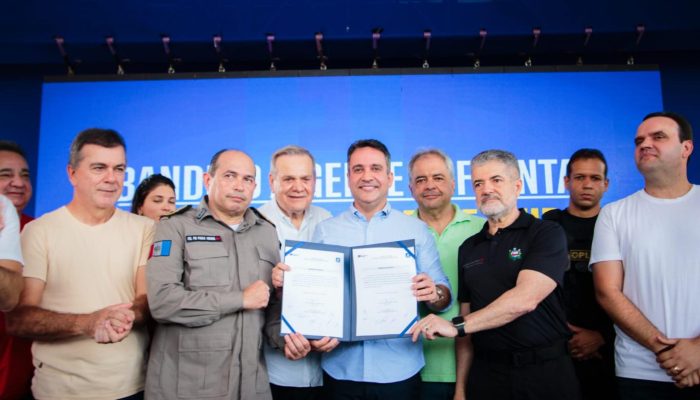 Governador assinou ordem de serviço para construção da nova base da Oplit. Foto: Pei Fon
