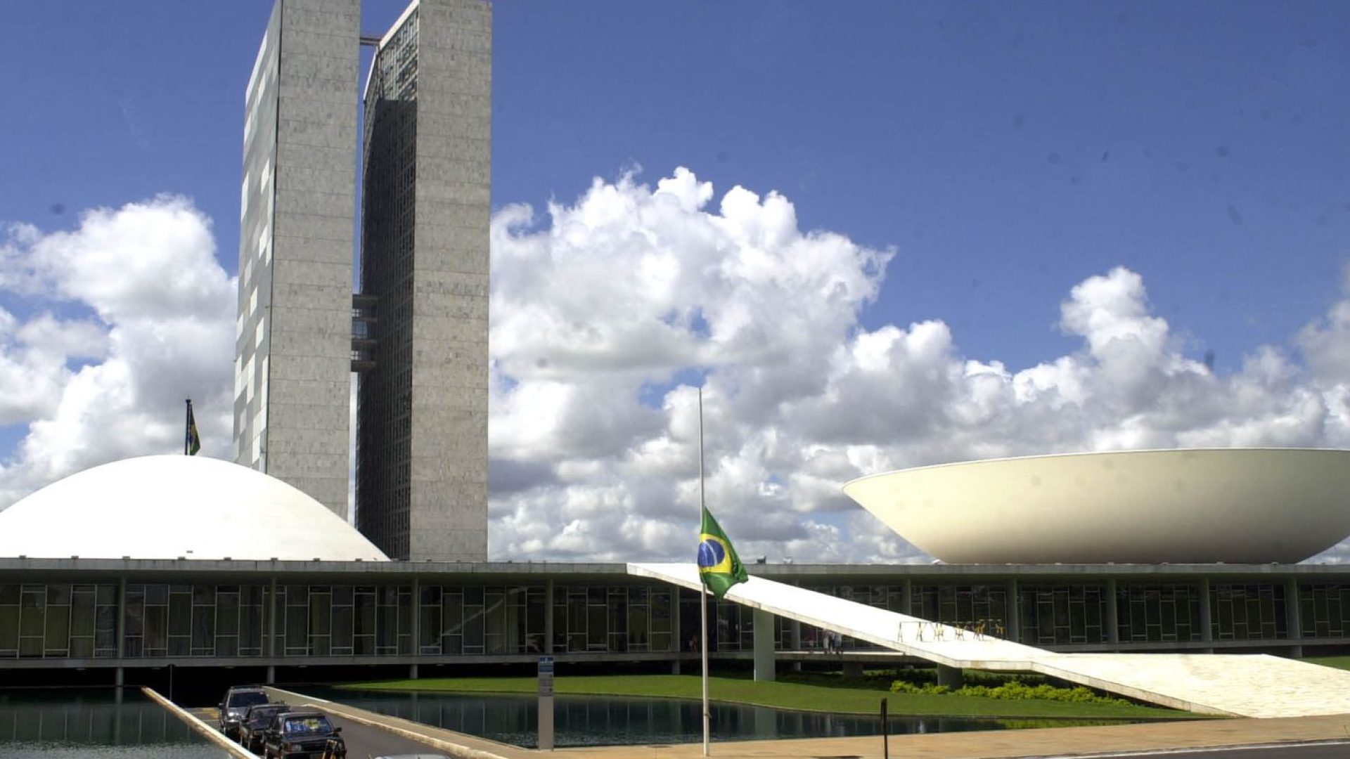 Congresso retoma trabalhos com pautas sobre os direitos da mulher
