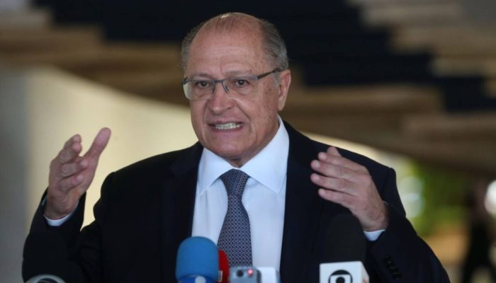 db039908-vice-presidente-geraldo-alckmin-e-ministro-do-do-desenvolvimento-industria-comercio-e-servi.jpeg