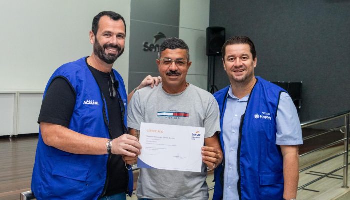 Mais uma turma formada por ex-acolhidos recebeu os certificados do curso de Informática Básica e estão prontos para atuar de forma profissional. Foto: Augusto Costa / Ascom Seprev