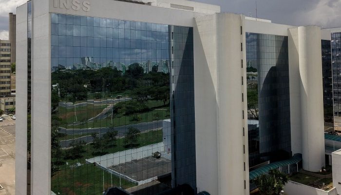 INSS estima iniciar ressarcimento de aposentados no dia 24 de julho