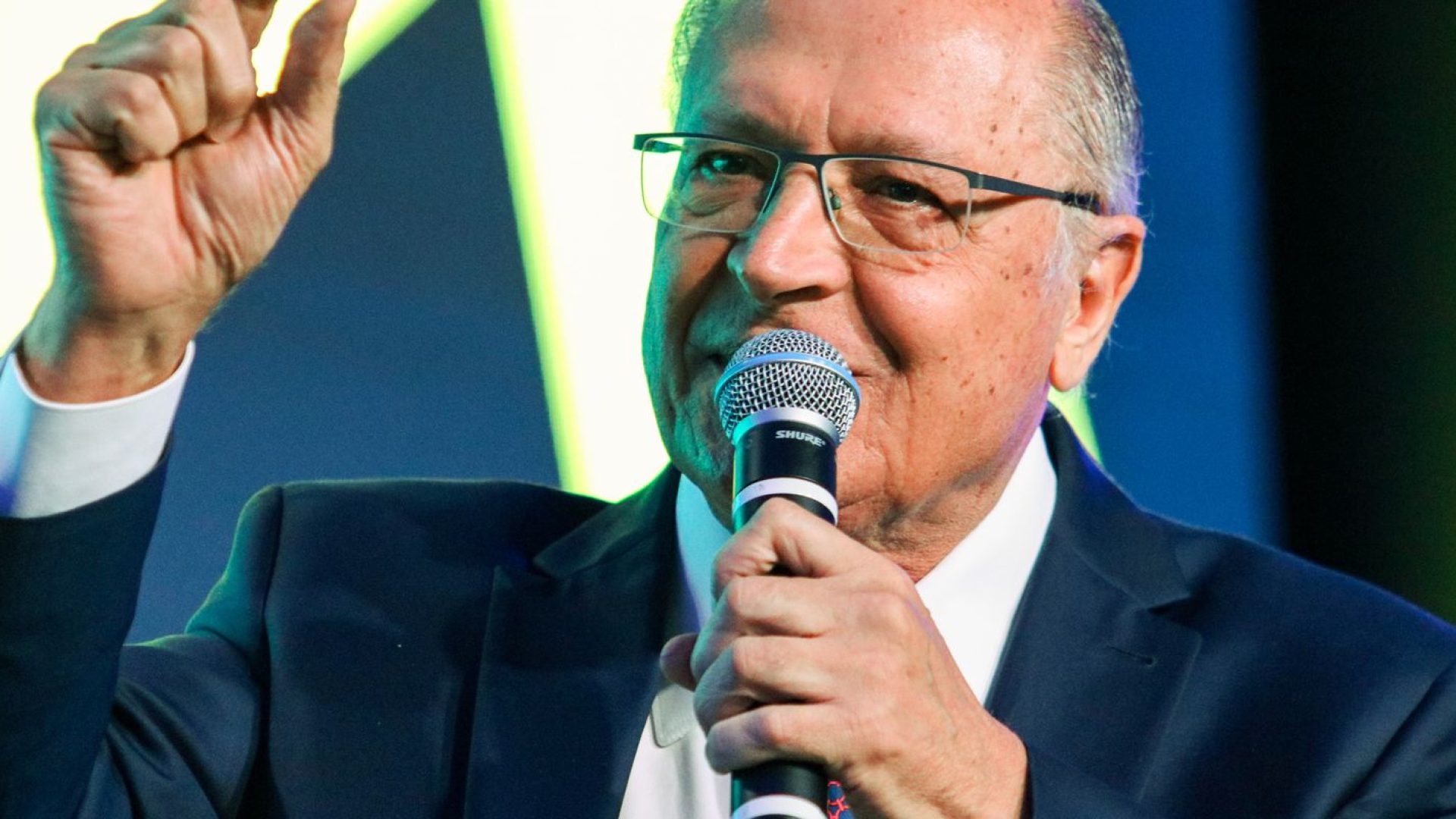 Plano de contingência ao tarifaço deve sair até terça, diz Alckmin