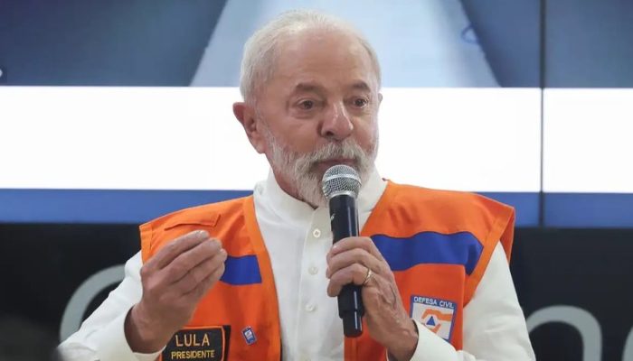 Lula lamenta morte de oito pessoas em queda de balão em Santa Catarina