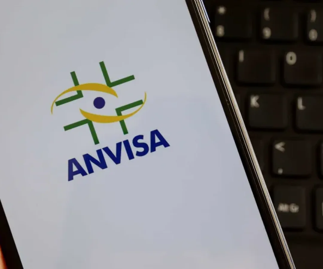 Anvisa veta próteses mamárias e de glúteo chinesas