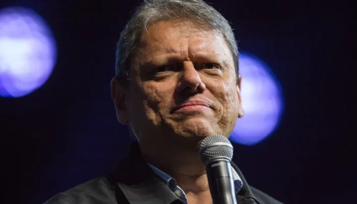 Gestão Tarcísio tenta mudar carreira de pesquisador, mas categoria protesta