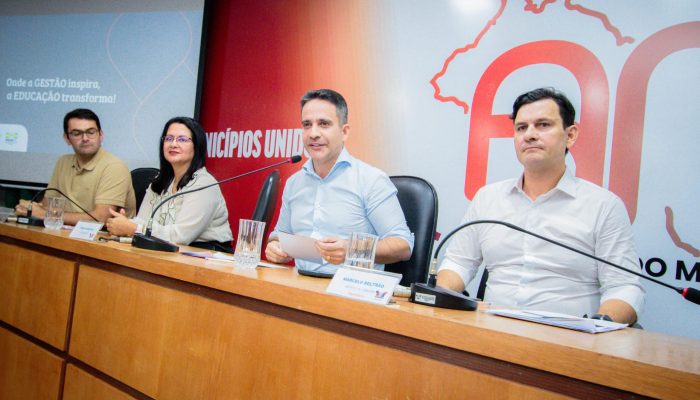 Objetivo do encontro é buscar formas de levar os índices educacionais no estado. Foto: Pei Fon / Agência Alagoas