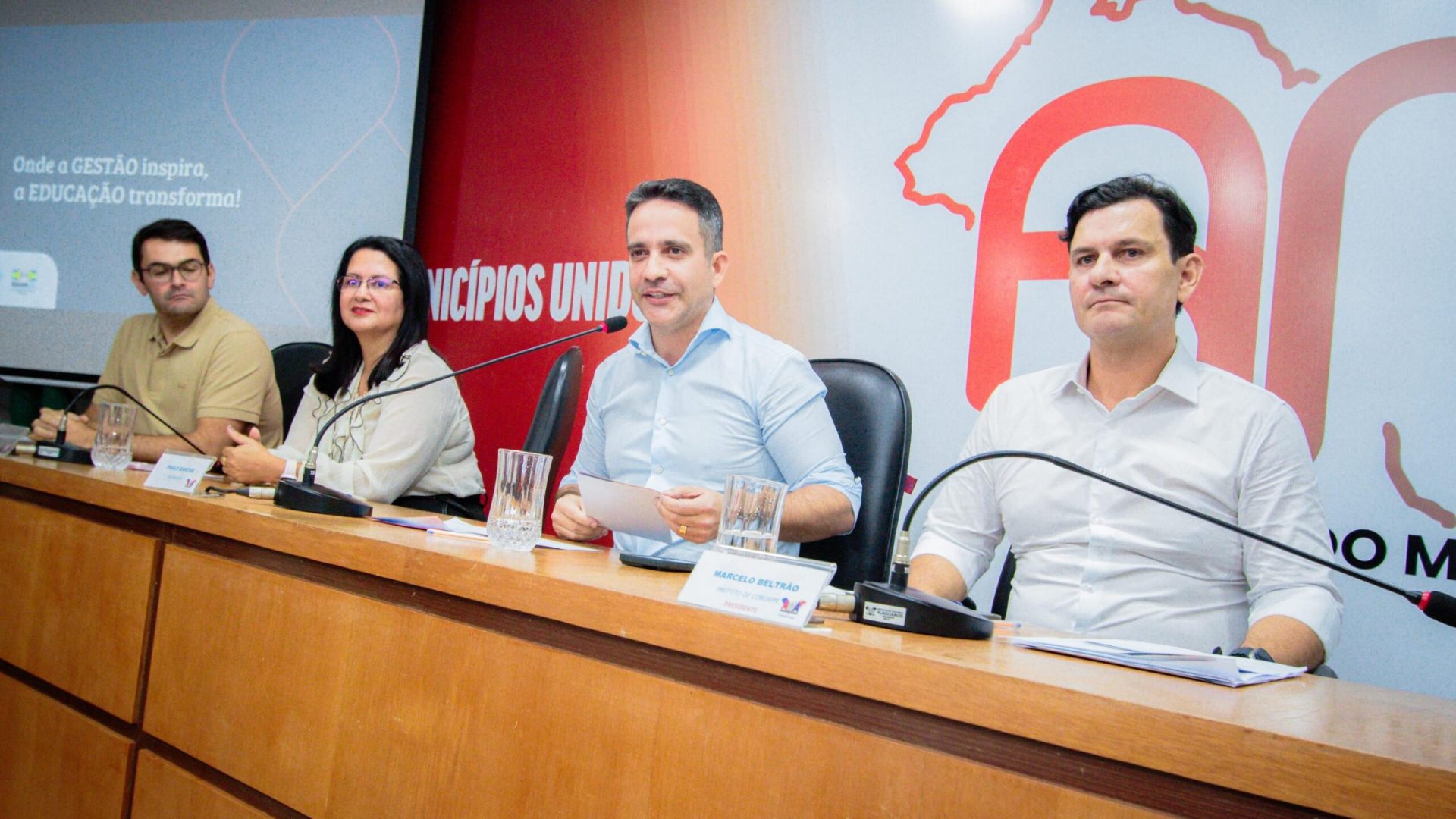 Objetivo do encontro é buscar formas de levar os índices educacionais no estado. Foto: Pei Fon / Agência Alagoas