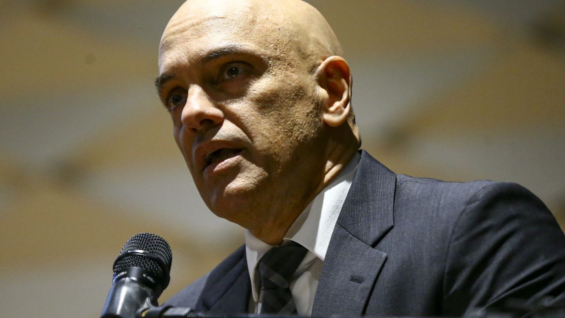 Moraes manda Google informar quem publicou minuta do golpe na internet