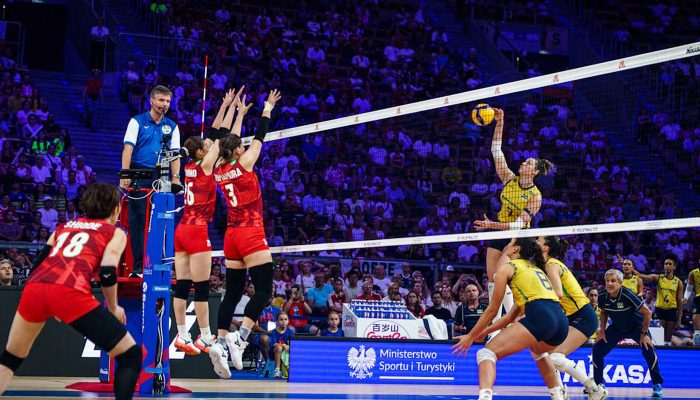 Brasil vira sobre o Japão e alcança final da Liga das Nações de vôlei